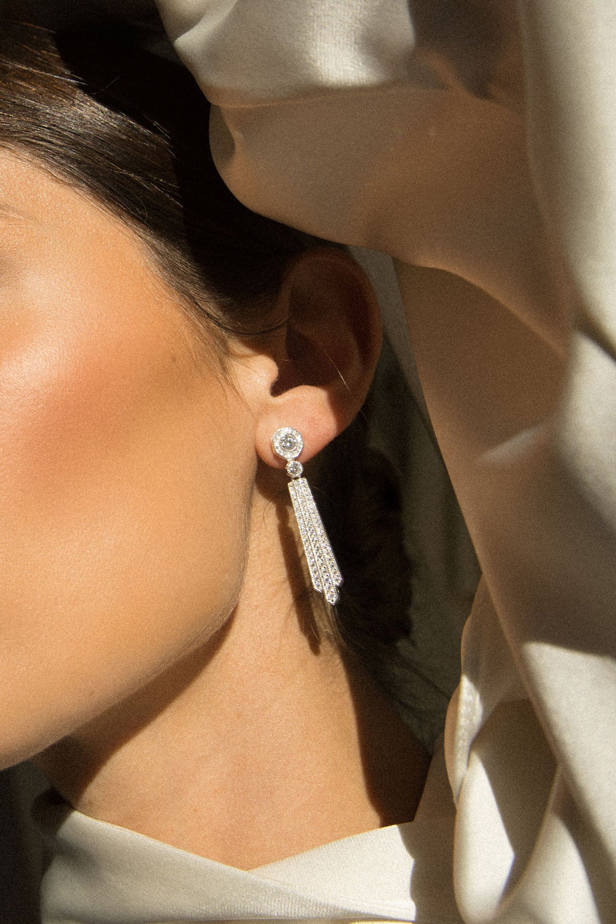 Pendientes Capitol Plata para novia desmontables con motivo geométrico Art Déco y caída de circonitas en plata SPREZZATURA
