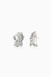 Pendientes Marais para novia con diseño entrelazado y pavé de circonitas blancas  vista lateral SPREZZATURA
