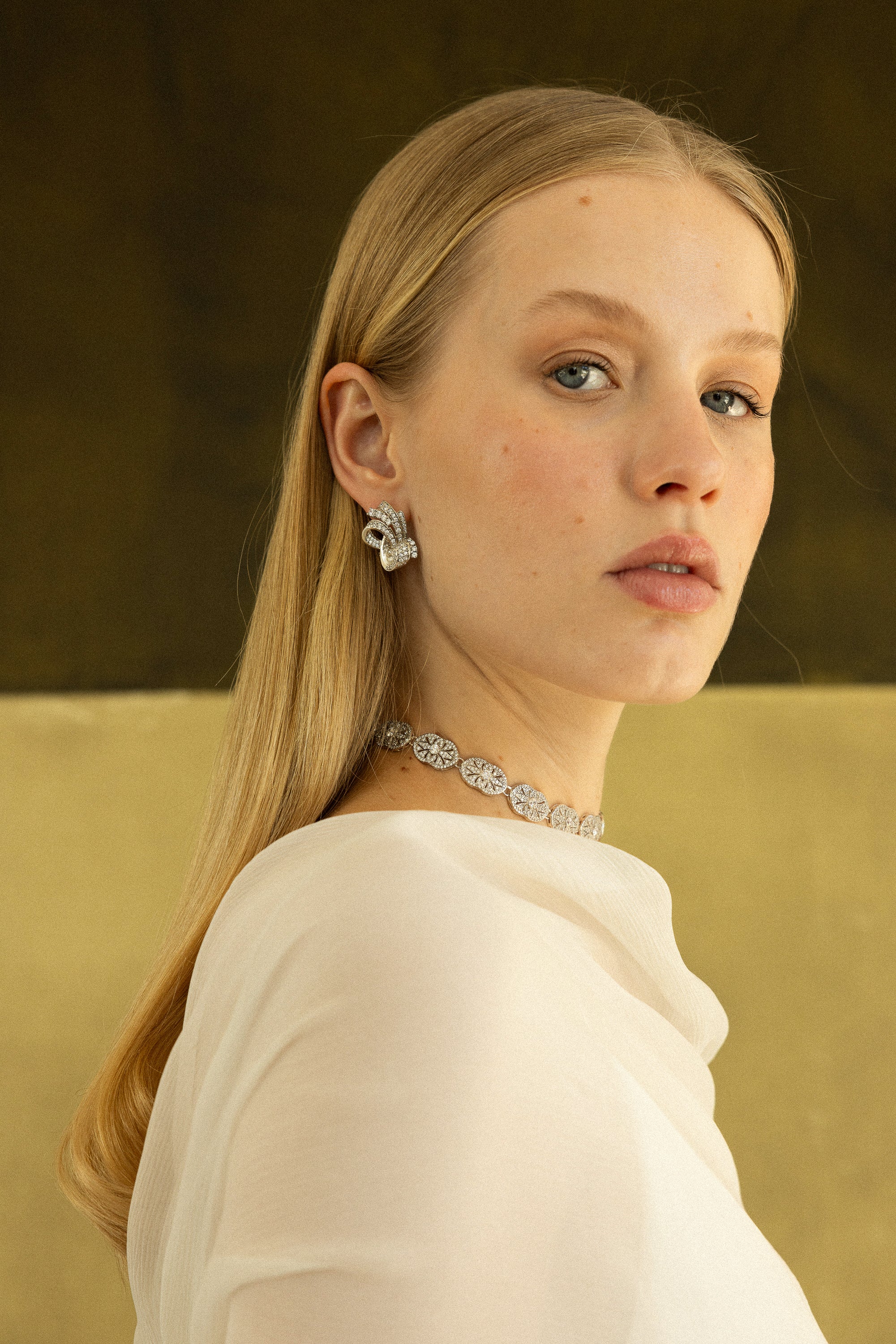 pendientes novia Marais pequeños estilo vintage Art Déco en modelo SPREZZATURA