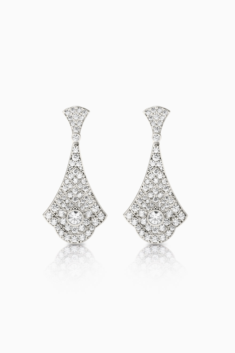 Pendientes Rivoli para novia estilo Art Decó con pavé de circonitas blancas y diseño geométrico en plata SPREZZATURA